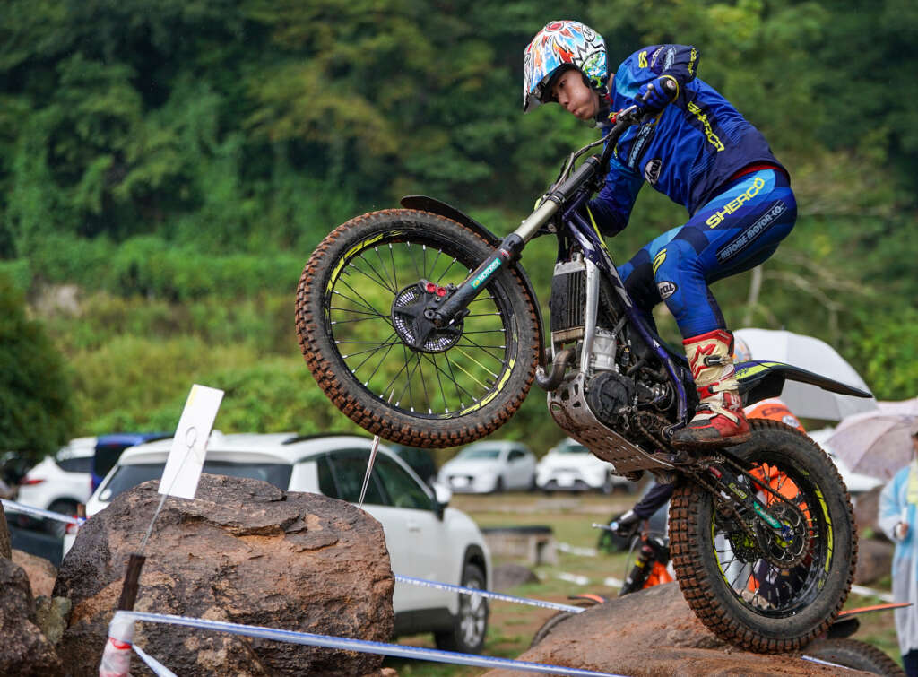 氏川政哉、雨に苦戦しながら今シーズン3勝目 第5戦 広島・三次灰塚大会